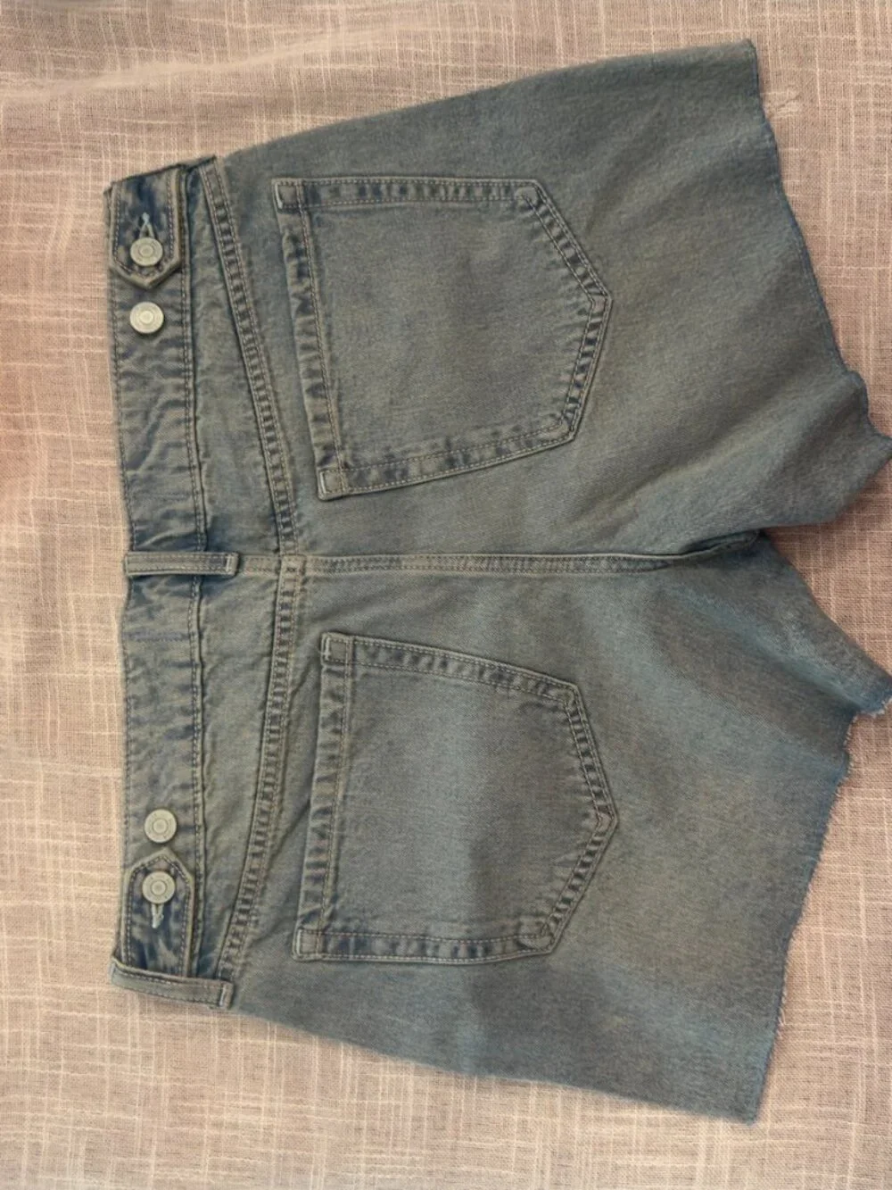 Hollister Andi adjustable waist low-rise baggy jean short (light wash)